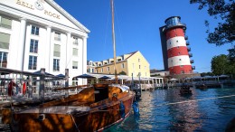 Europa Park Resort - Bell Rock Aussenansicht See